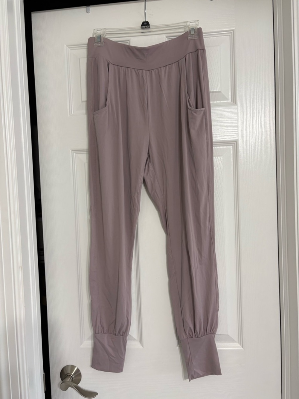 ZYIA Mauve Relaxed-Fit Jogger Pants with Pockets